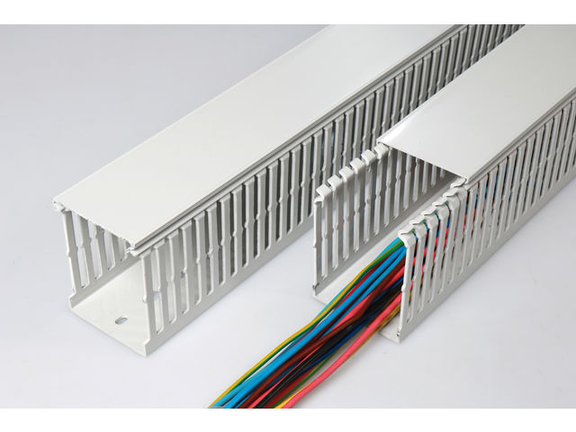 Goulotte de câblage GN-HF A6/4 - référence 008268705